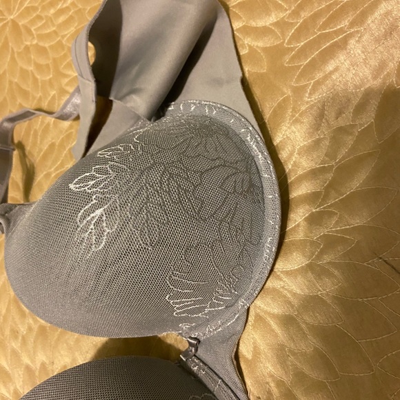 COPY - 36C  Warner’s  Lavender bra - Picture 6 of 6